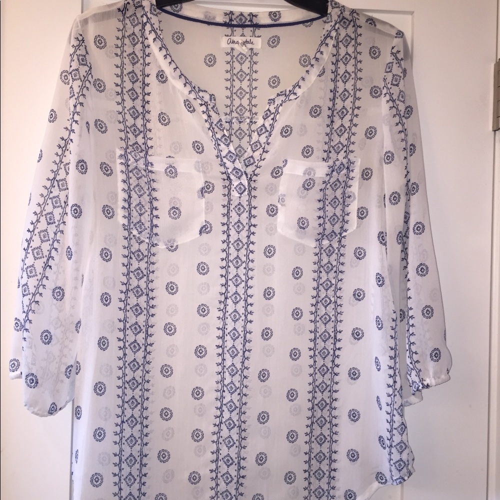Aeropostale white and blue patterned blouse